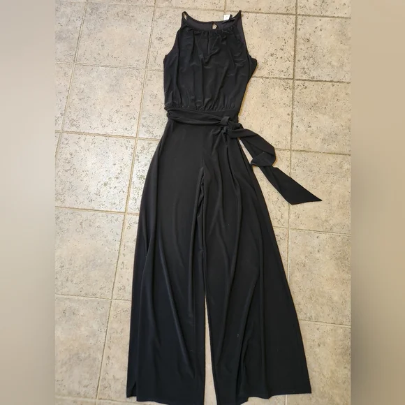 White House Black Market Black Wide Leg Jumpsuit, Size Small NWT - Picture 2 of 9